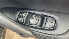 Nissan Qashqai 1.3 DiG-T Acenta Premium 5dr Petrol Hatchback